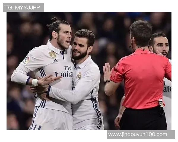 足球球星老大带领球队征战四方展现霸主风采缔造全新传奇