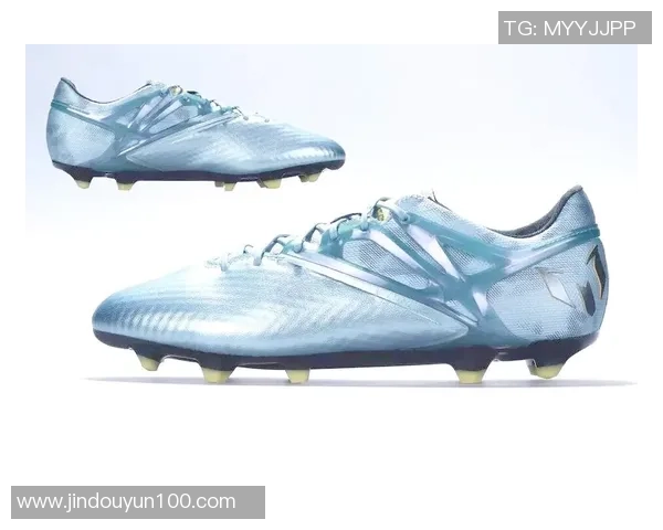 选择合适的足球鞋提升球技 足球明星推荐鞋款解析 选择合适的足球鞋提升球技 足球明星推荐鞋款解析